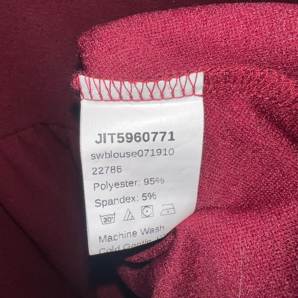 SHEIN Deep Red Textured Top - Picture 5 of 6